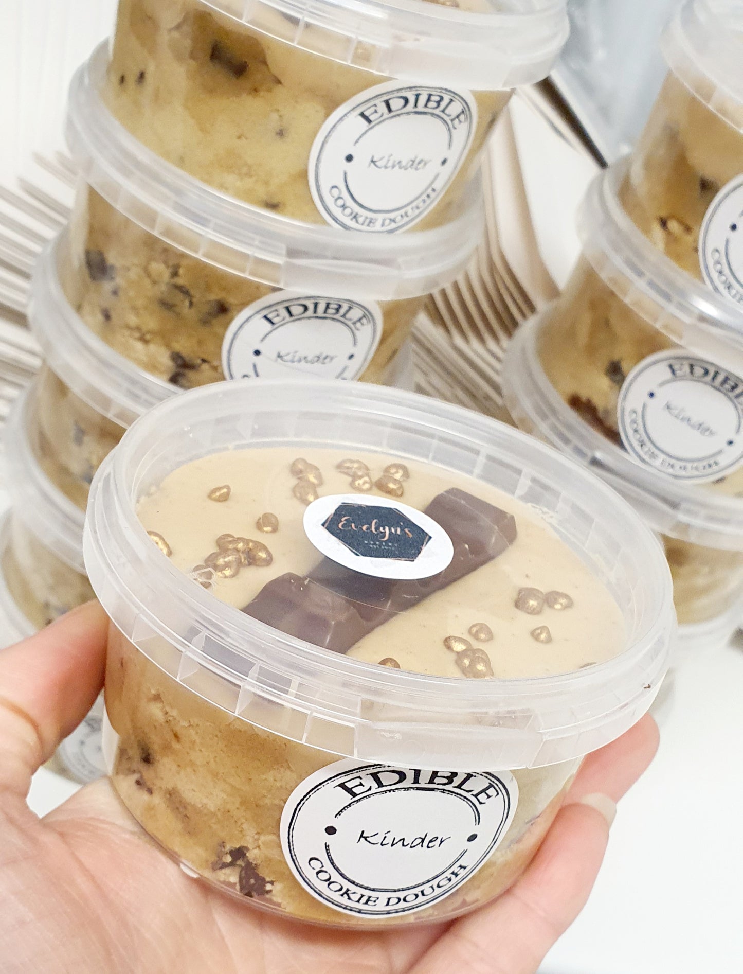 Edible Cookie Dough Pots - Kinder - XMAS WEEK PRE ORDER ONLY