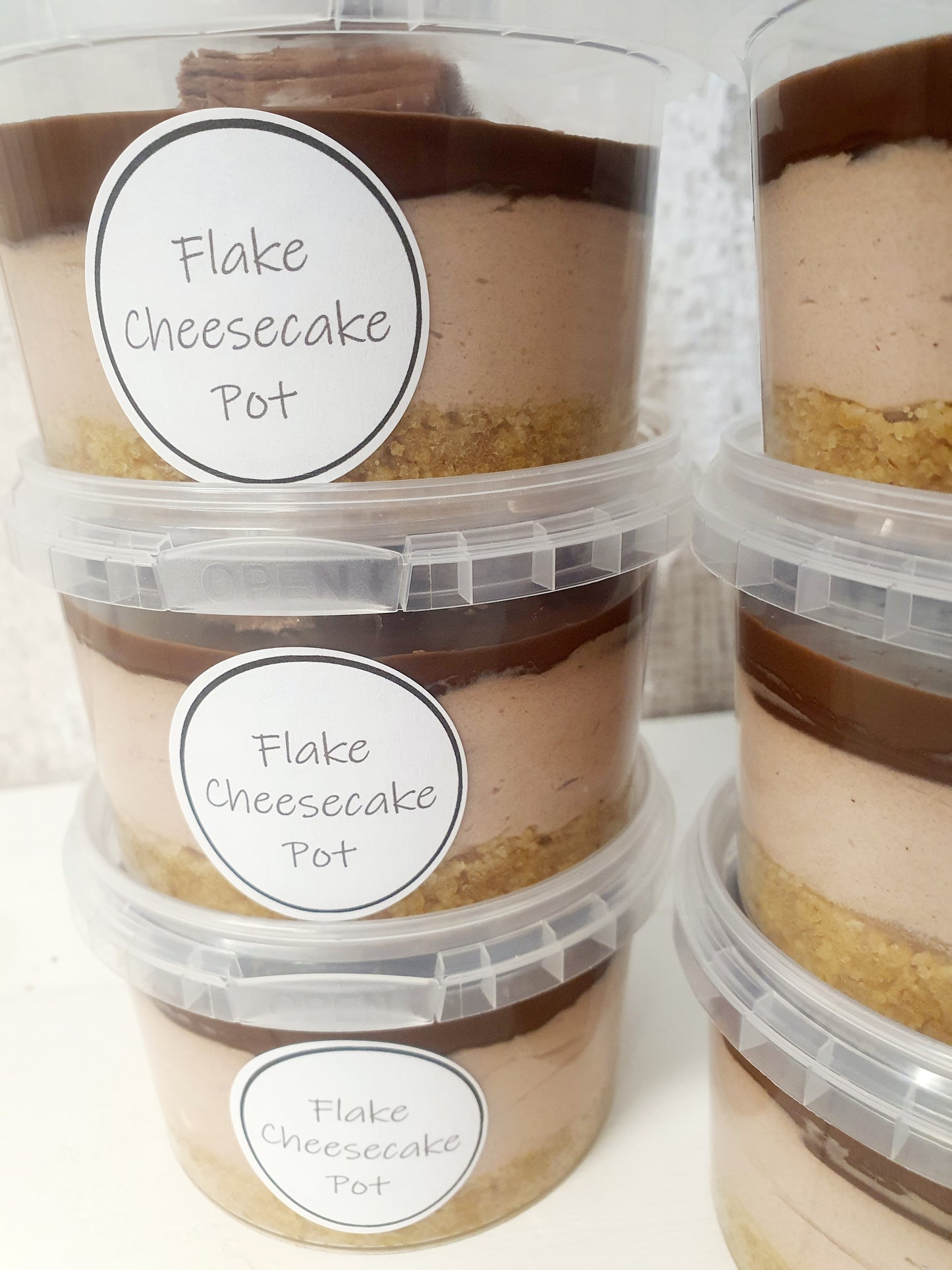 Flake Cheesecake Pot