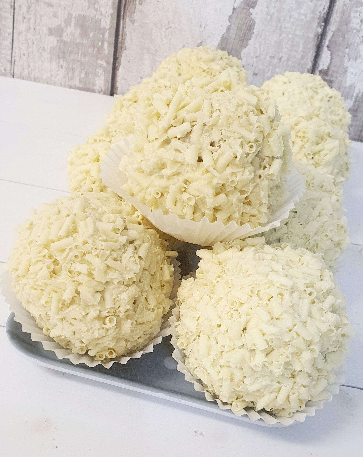 Biscoff & White Chocolate Blondie Snowball - Xmas Week Pre Order Only