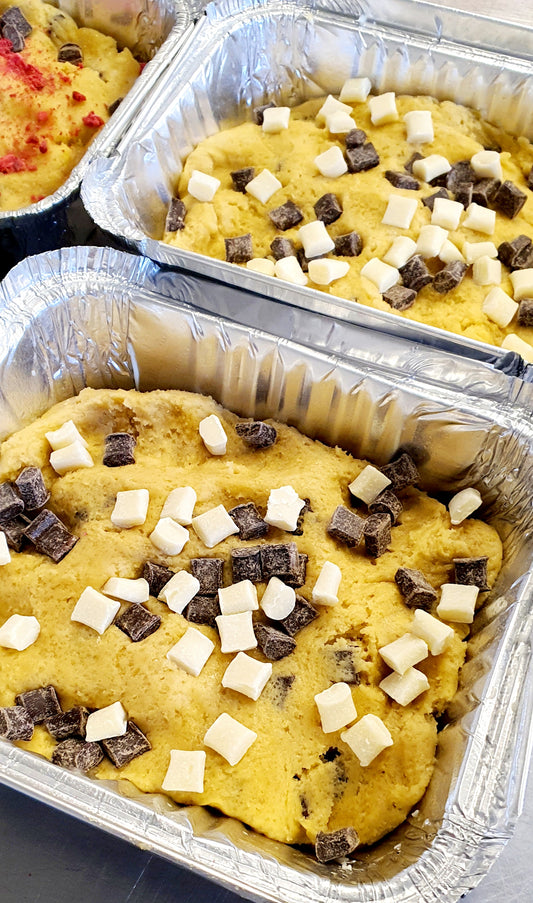 Bake at Home - Milky Bar Hot Cookie Dough Tray - serves 2 - AVAILABLE FROM THURSDAY