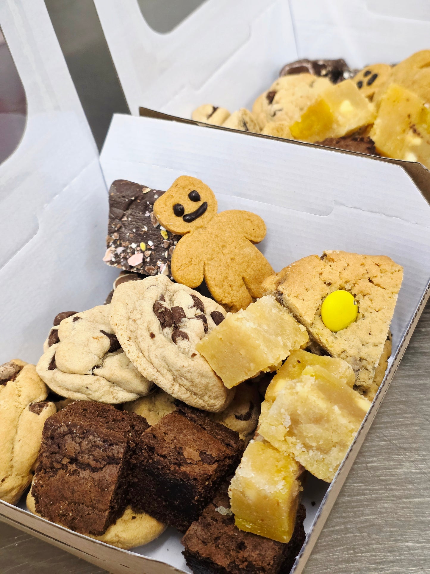 Random Mixed Box Could contain any allergens!