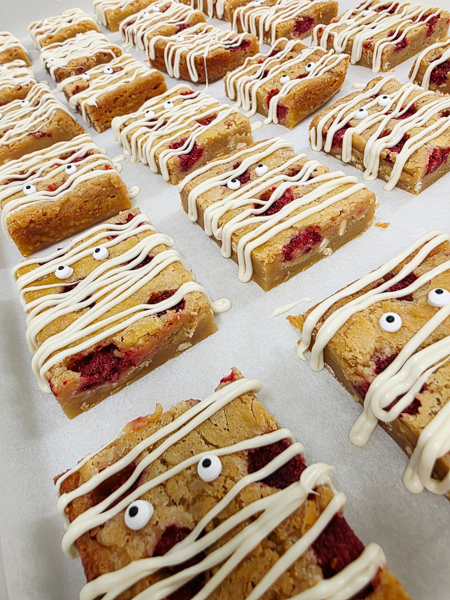 White Chocolate & Raspberry Blondie