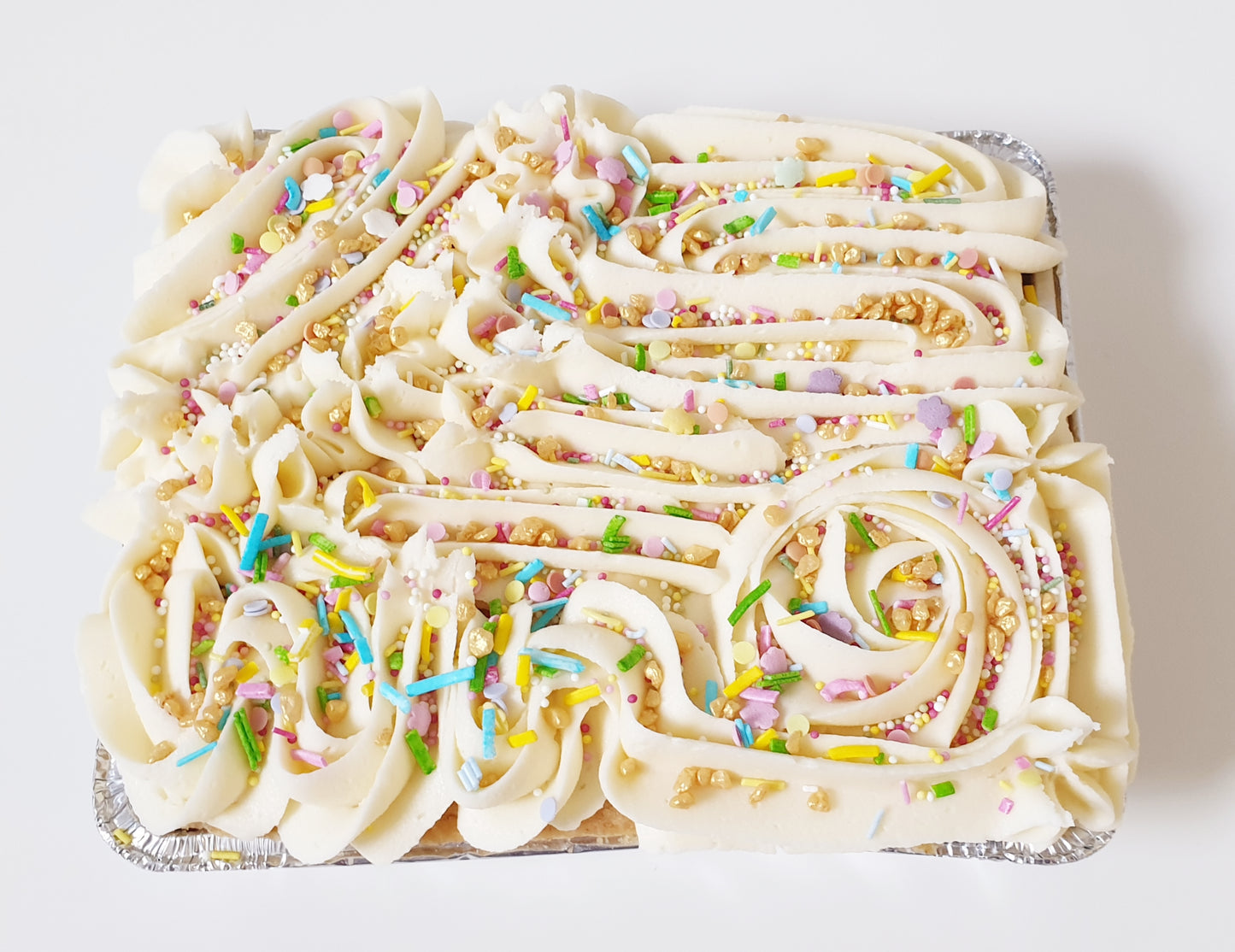 Celebration Traybakes - Small to feed 8