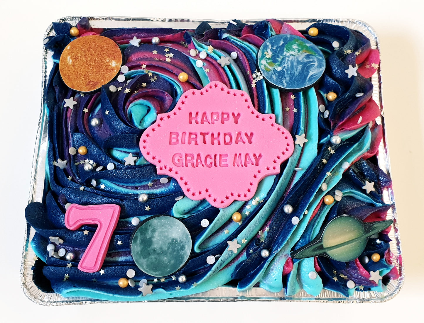 Celebration Traybakes - Large to feed 16
