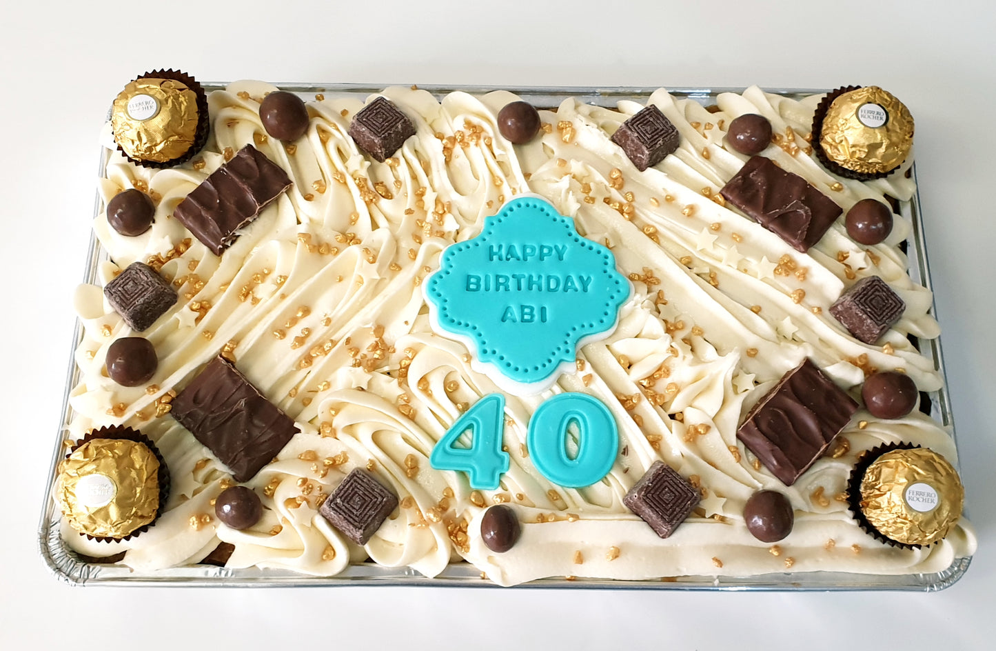 Celebration Traybakes - Large to feed 16