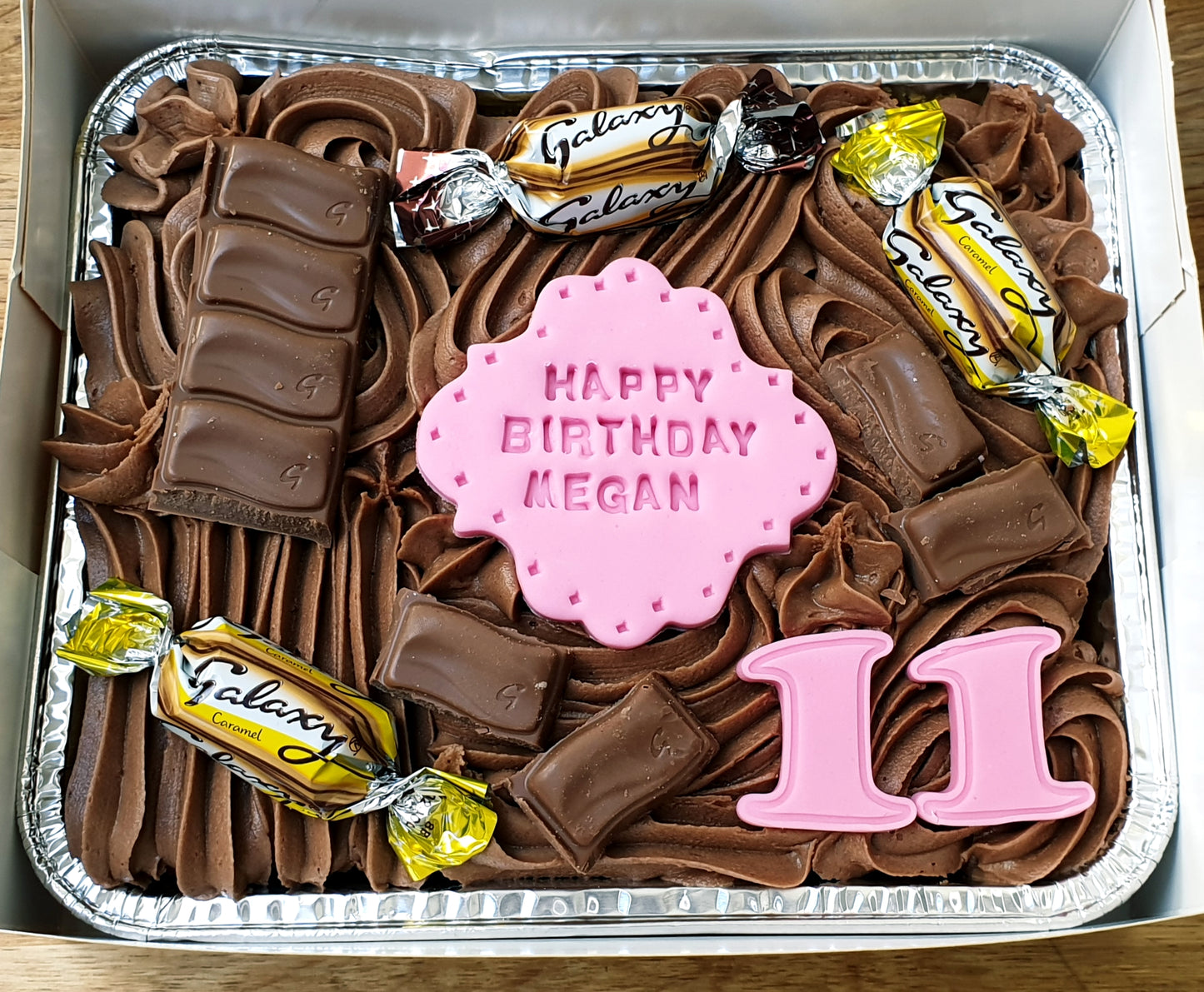 Celebration Traybakes - Large to feed 16