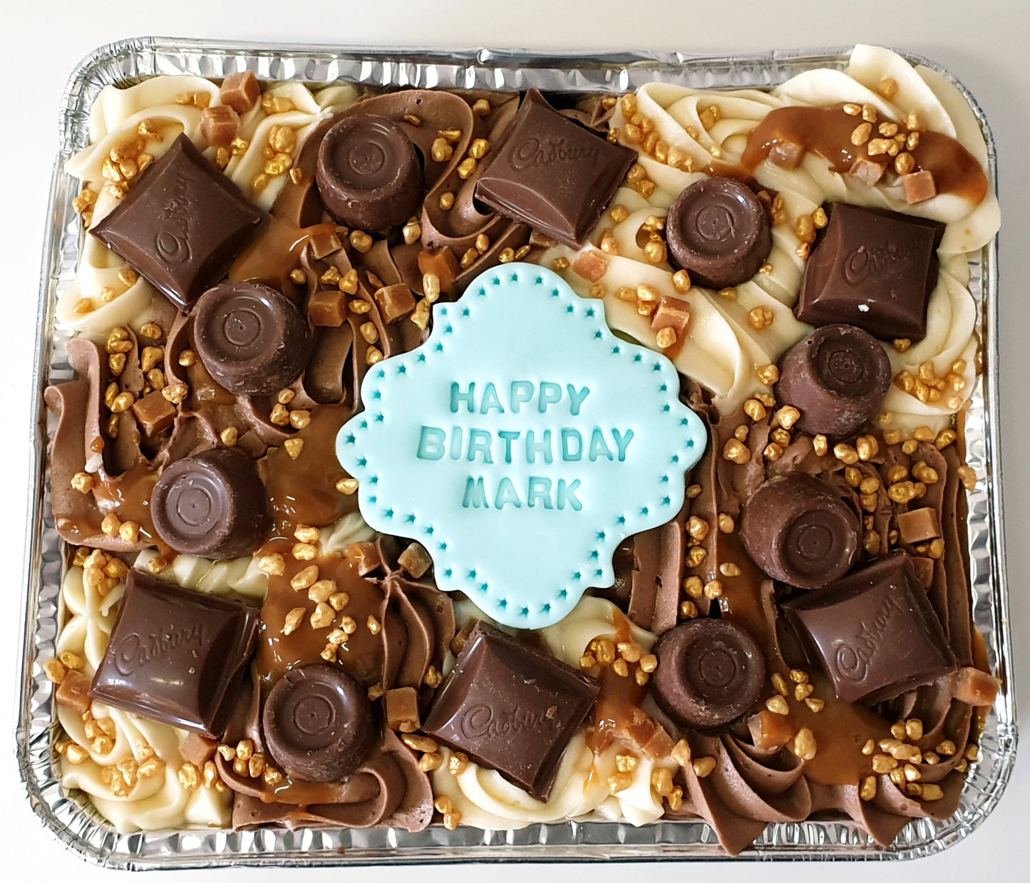 Celebration Traybakes - Small to feed 8