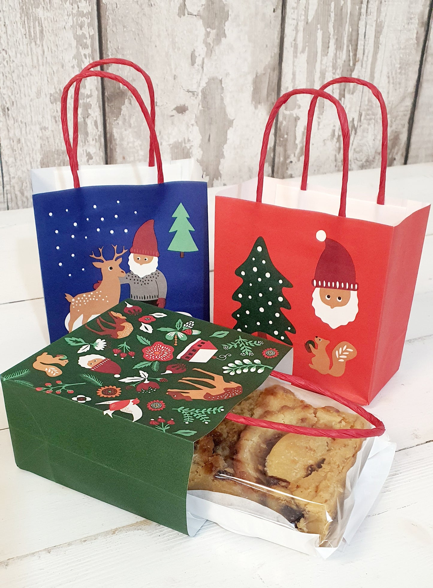 Mini Festive Gift Bag - Perfect For Individual Cake Slices - AVAILABLE 1-24 DECEMBER
